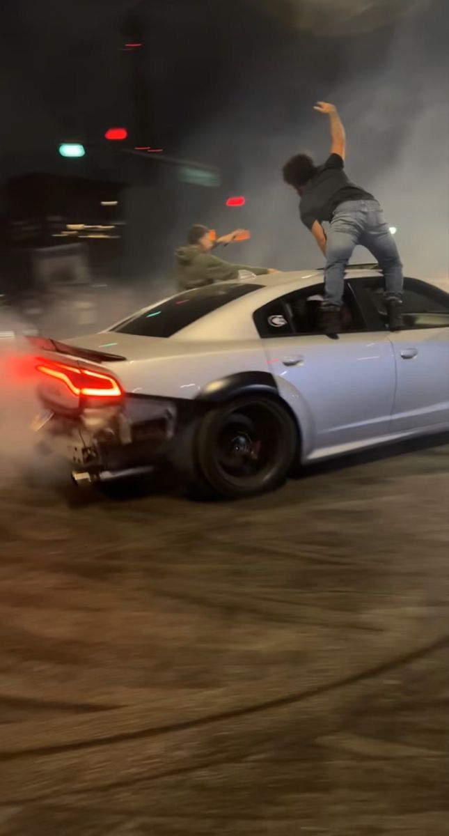 Thrill gallery image 8